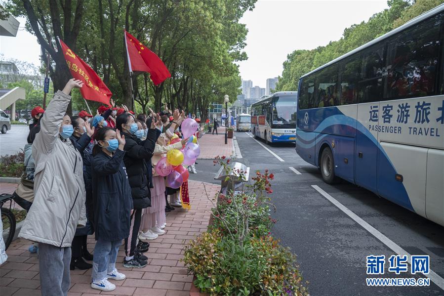 （新華全媒頭條·圖文互動(dòng)）（5）上下同心，守望相助——中國(guó)抗疫眾志成城的生動(dòng)實(shí)踐